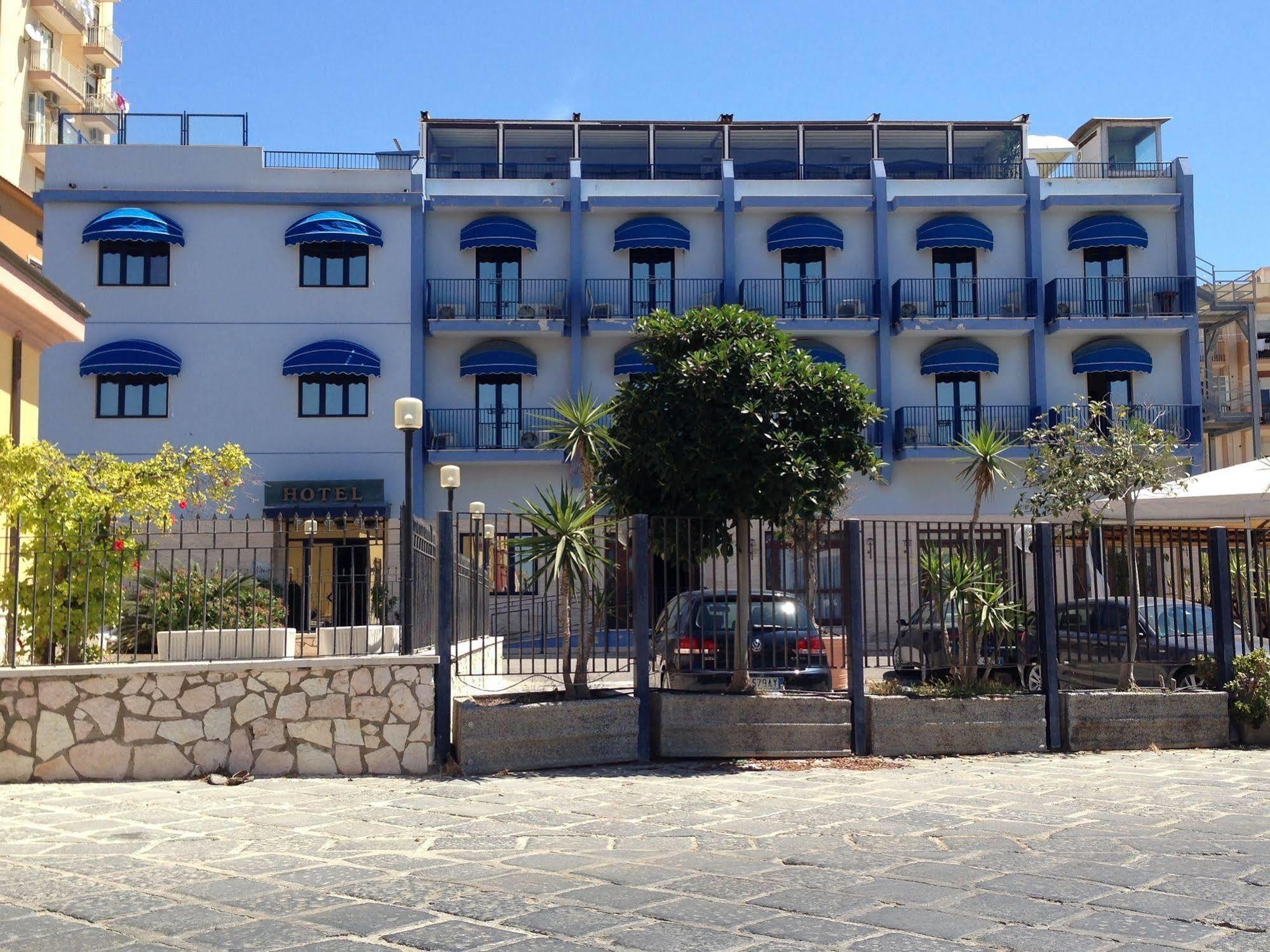 Hotel Al Faro Licata Exterior photo
