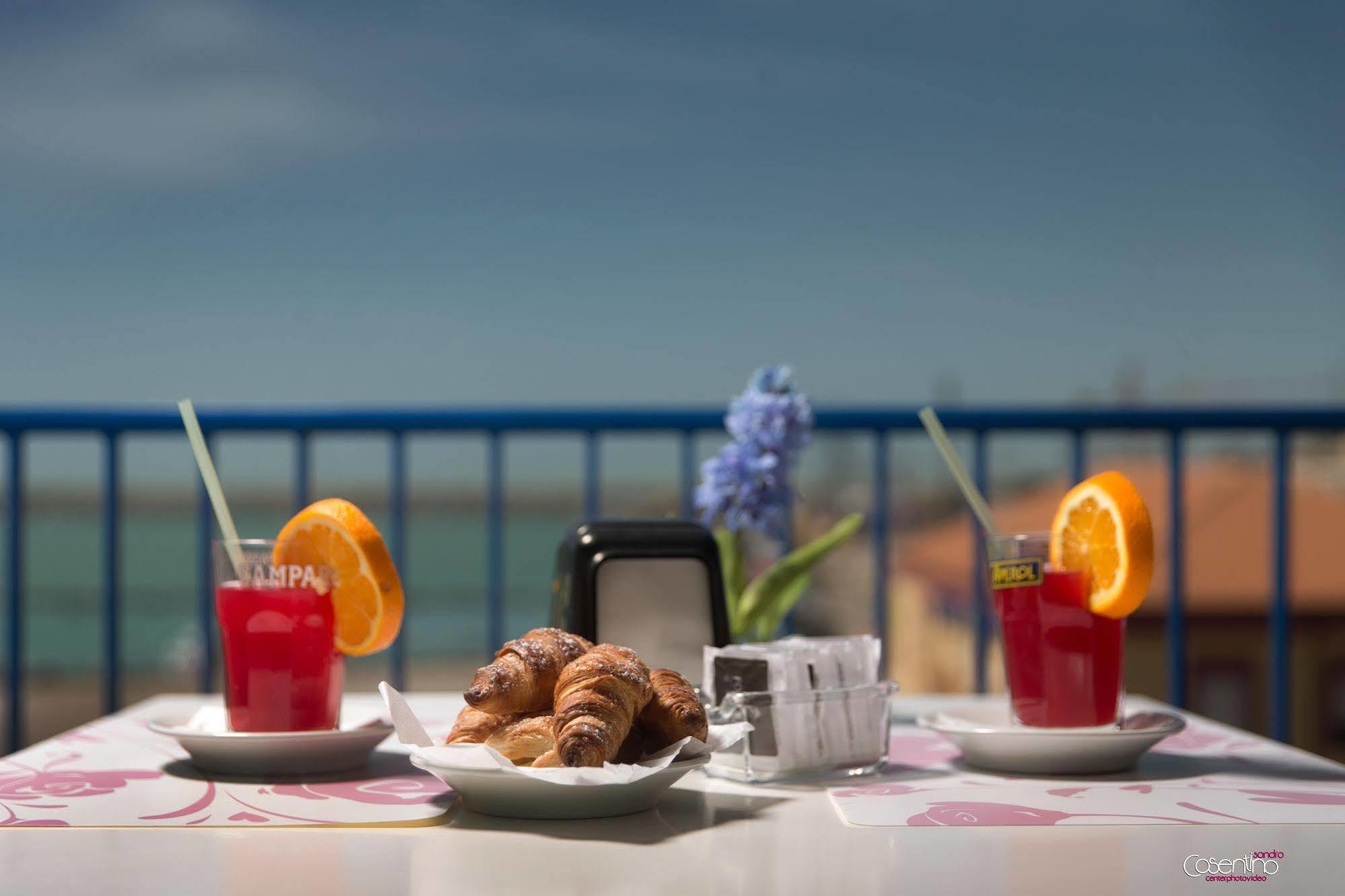 Hotel Al Faro Licata Exterior photo